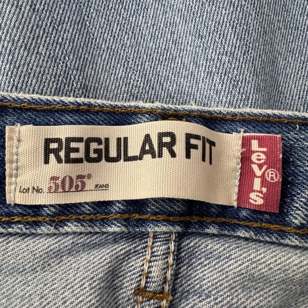 Levi's 505 Regular Fit‎ Jeans Men 35x32 (34X30) Light Wash Blue Straight Leg